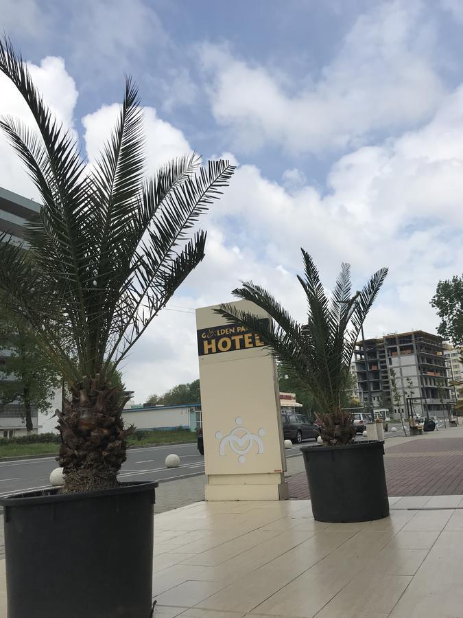 Hotel Golden Palace Мамая Екстериор снимка